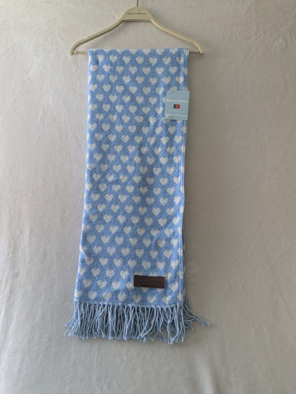 Roca Home Blue and White Heart Pattern Oversized Throw Blanket 50x67